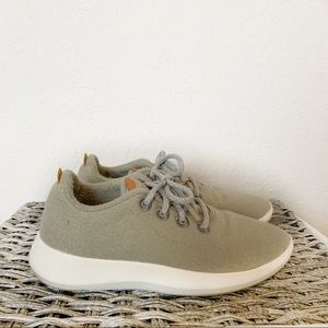 Allbirds Women’s Wool Runners (fits like 8.5)
